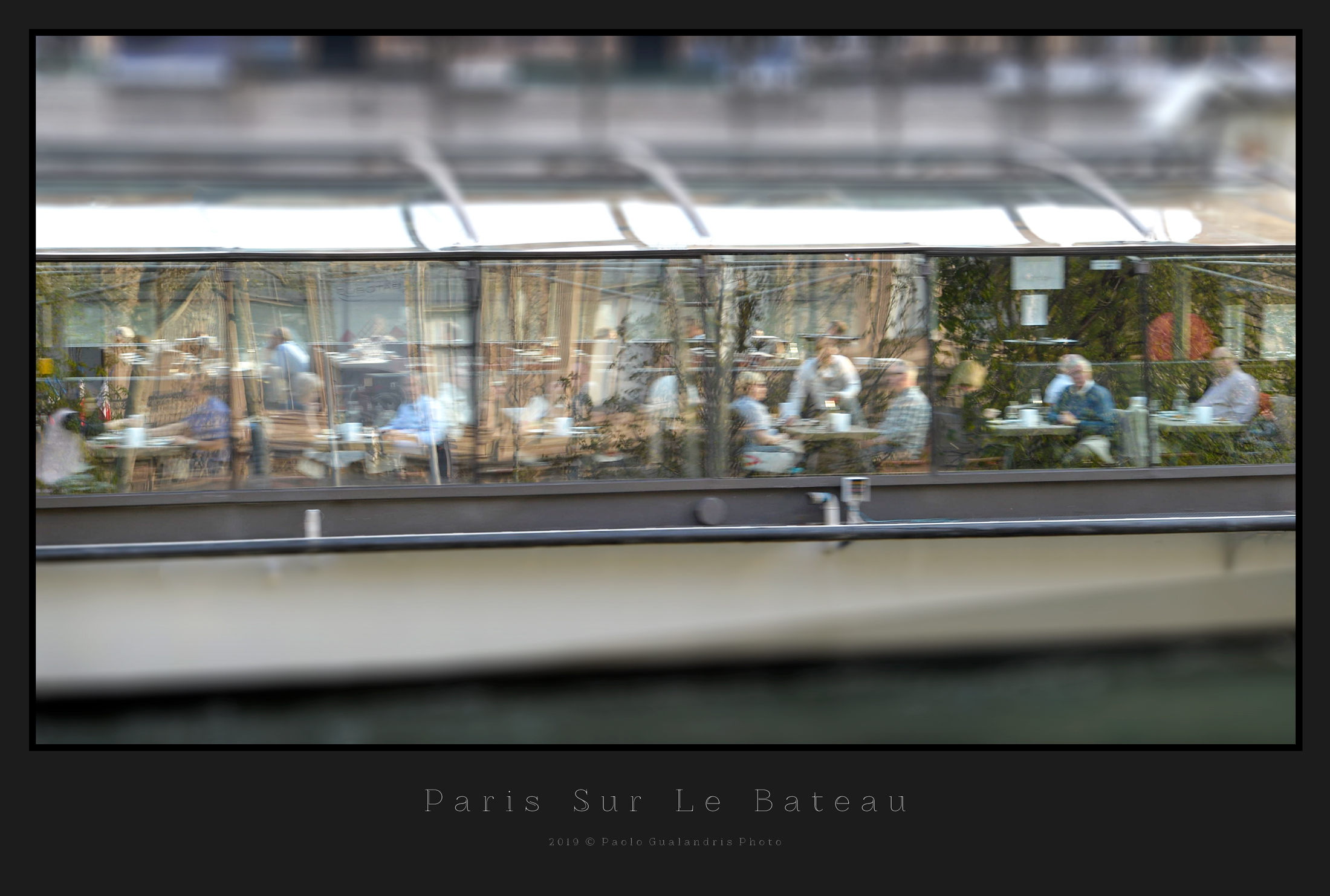 Paris Sur Le Bateau...