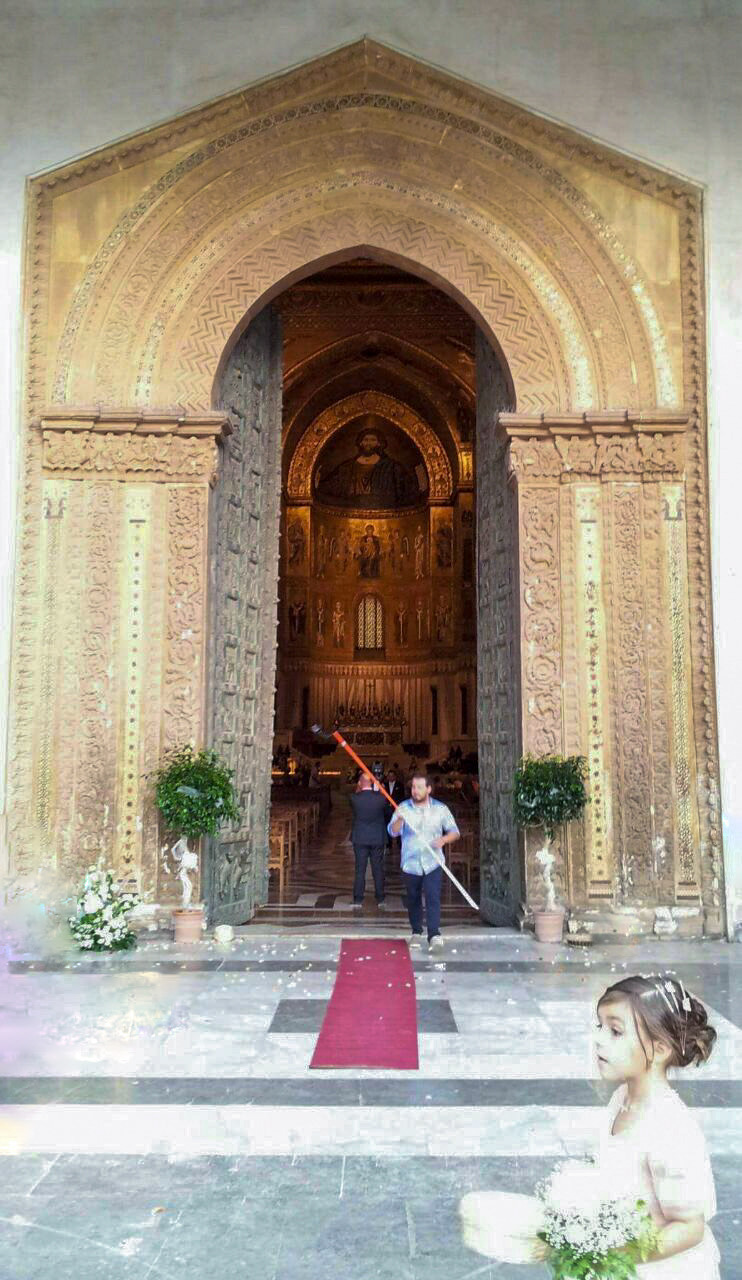Monreale - cattedrale arabo normanna portone principale...
