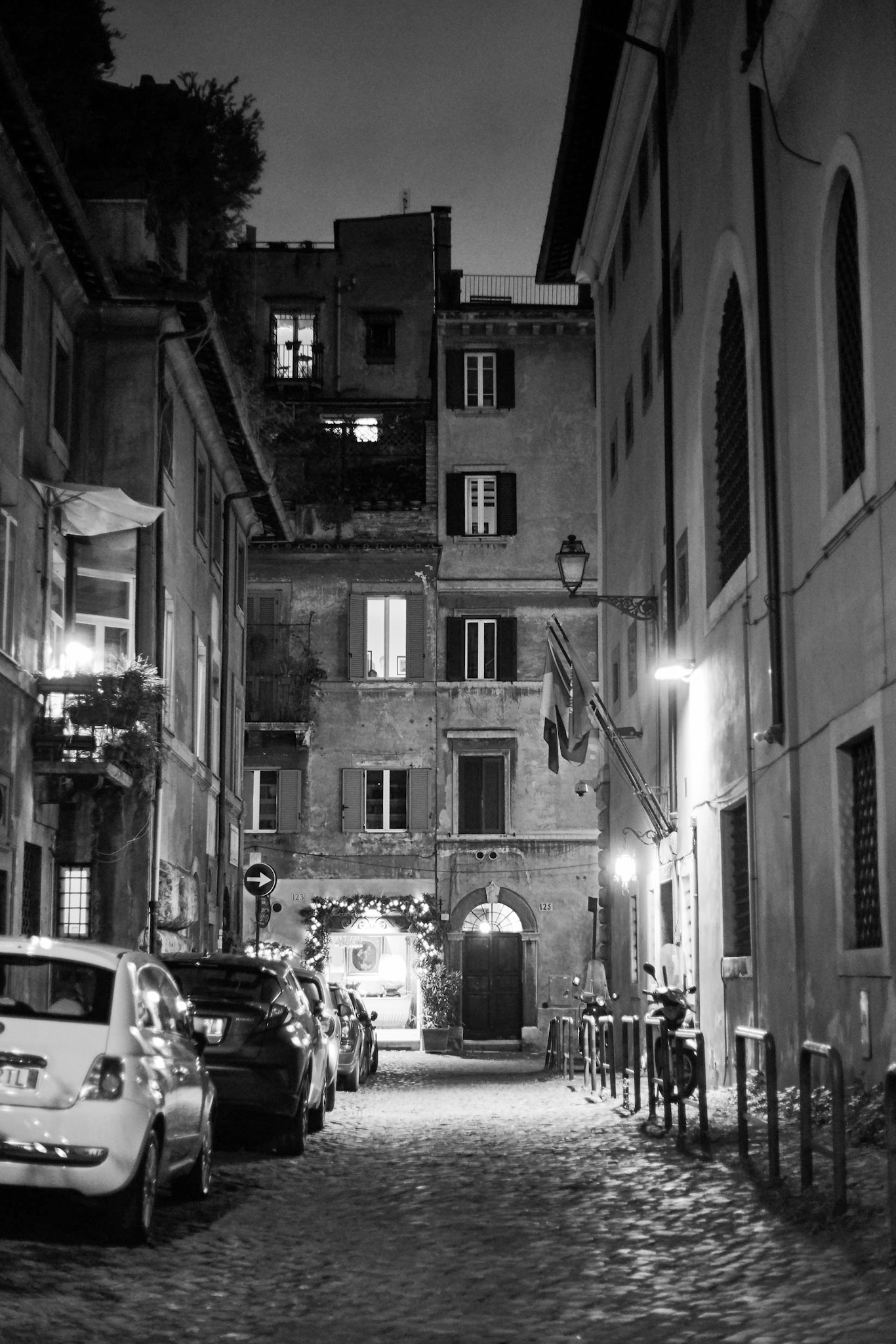 Roma's alleys...