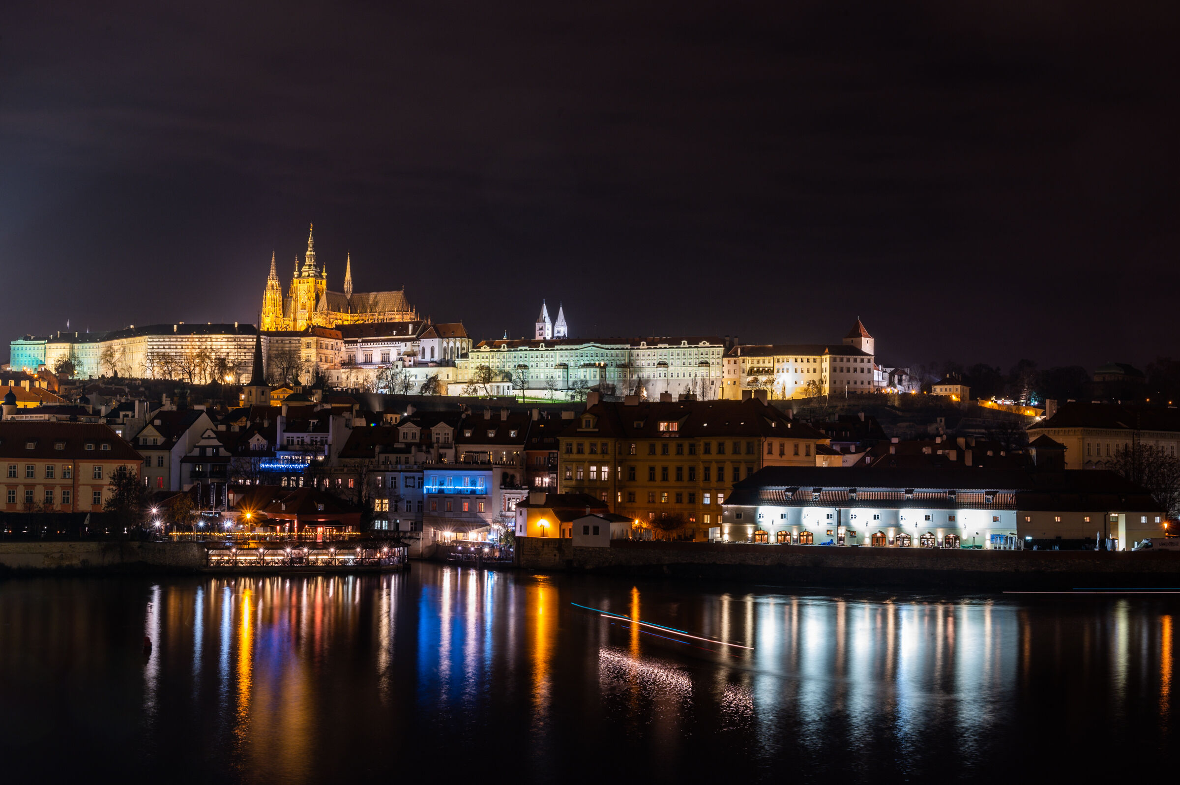 Praga by night...