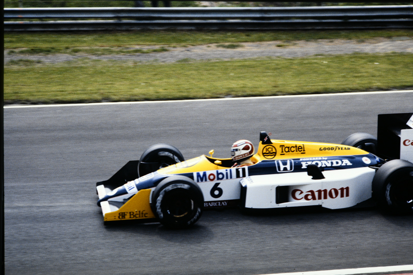 Nelson Piquet - Imola 1987 Nikon f301 - dia...