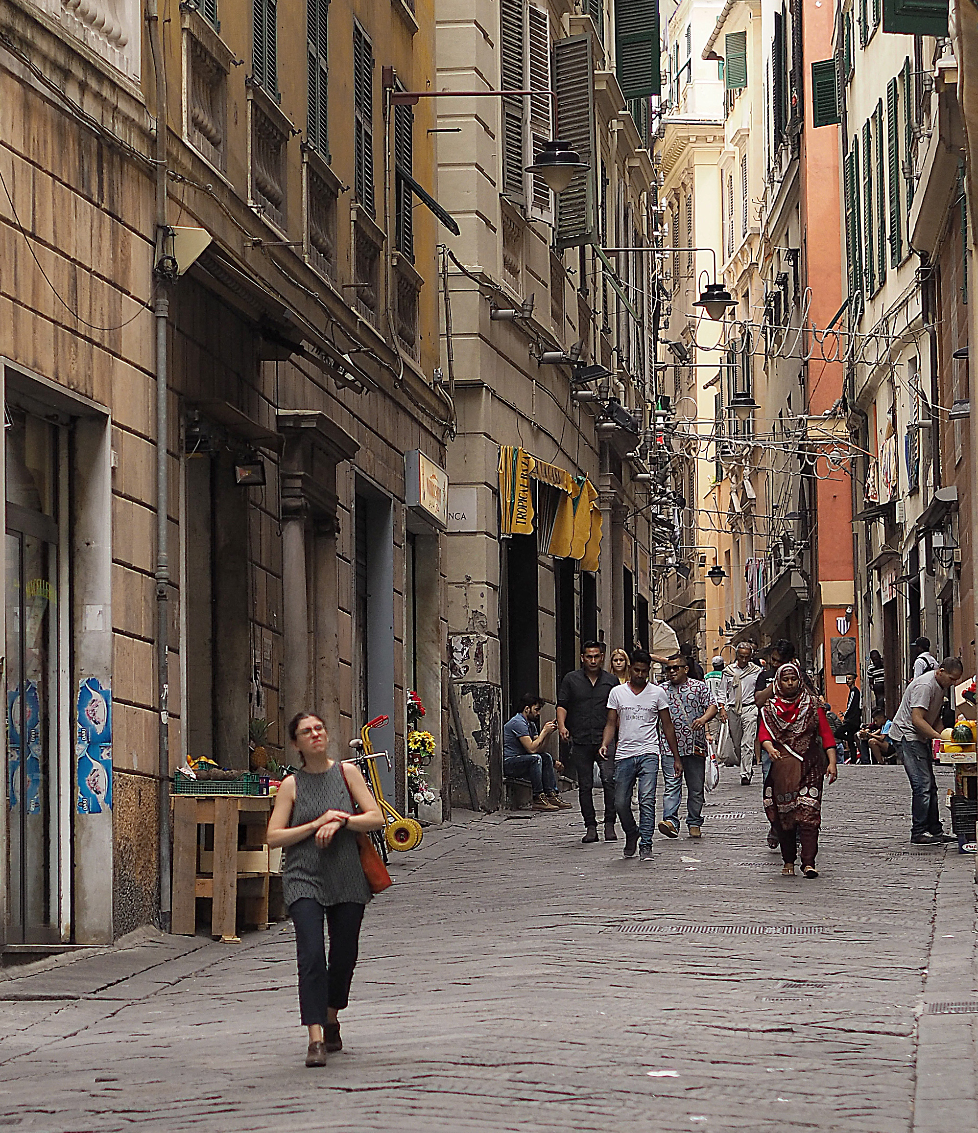 Genoa Street of the Field - the way of De Andrè's song...