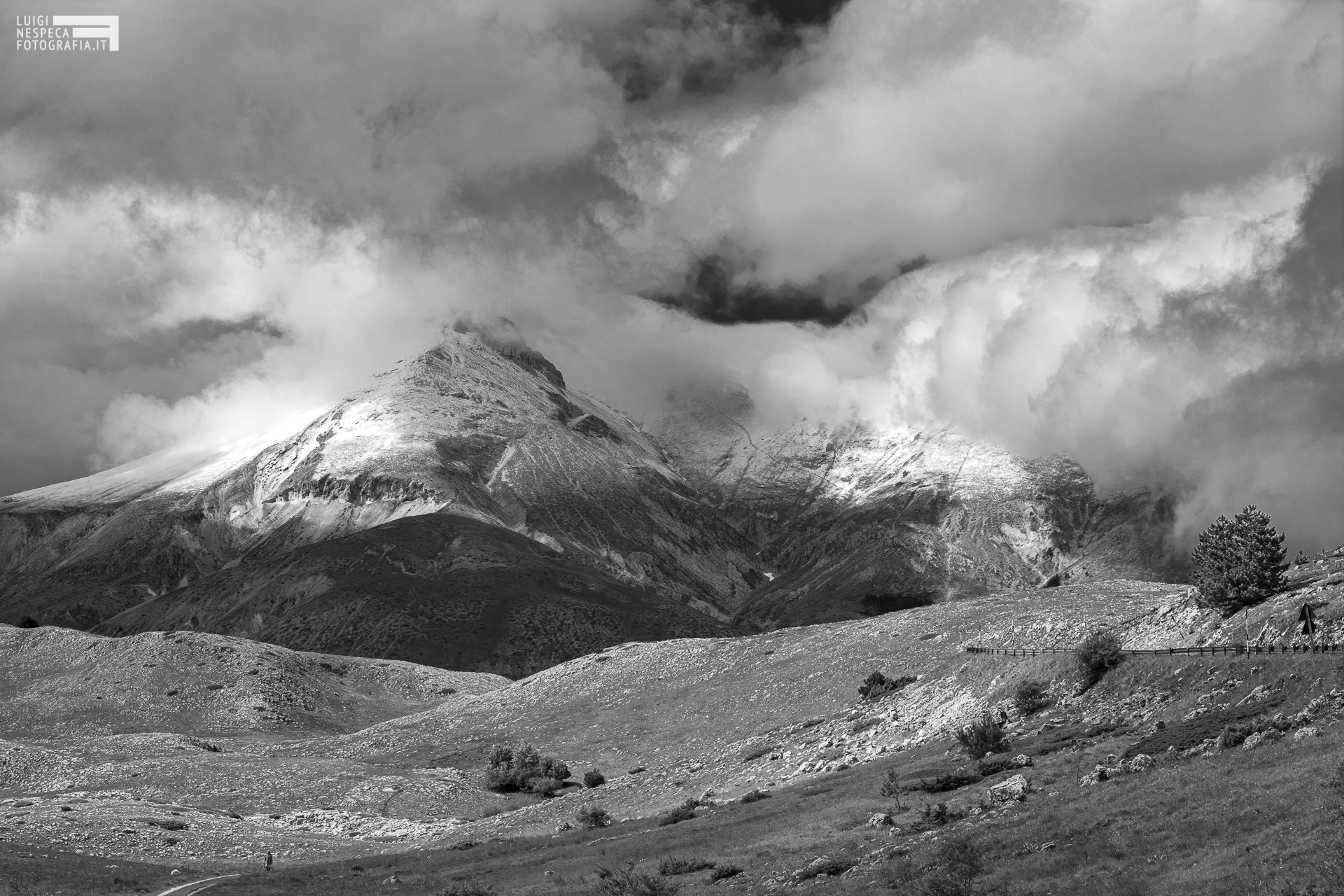 Snow and clouds on Mount Shirt - Gran Sasso...