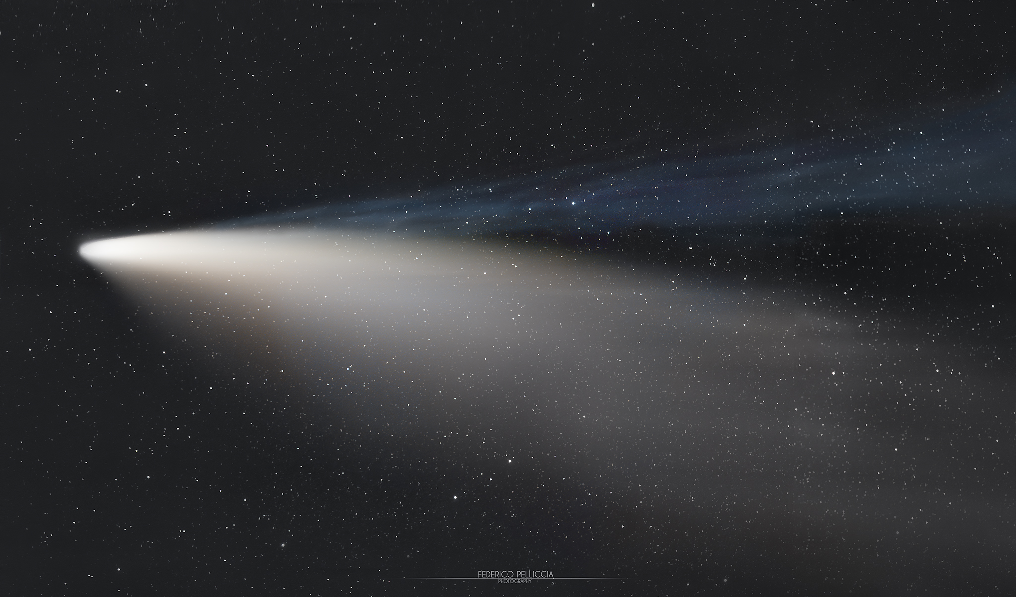 La doppia coda della cometa c/2020 F3 Neowise...