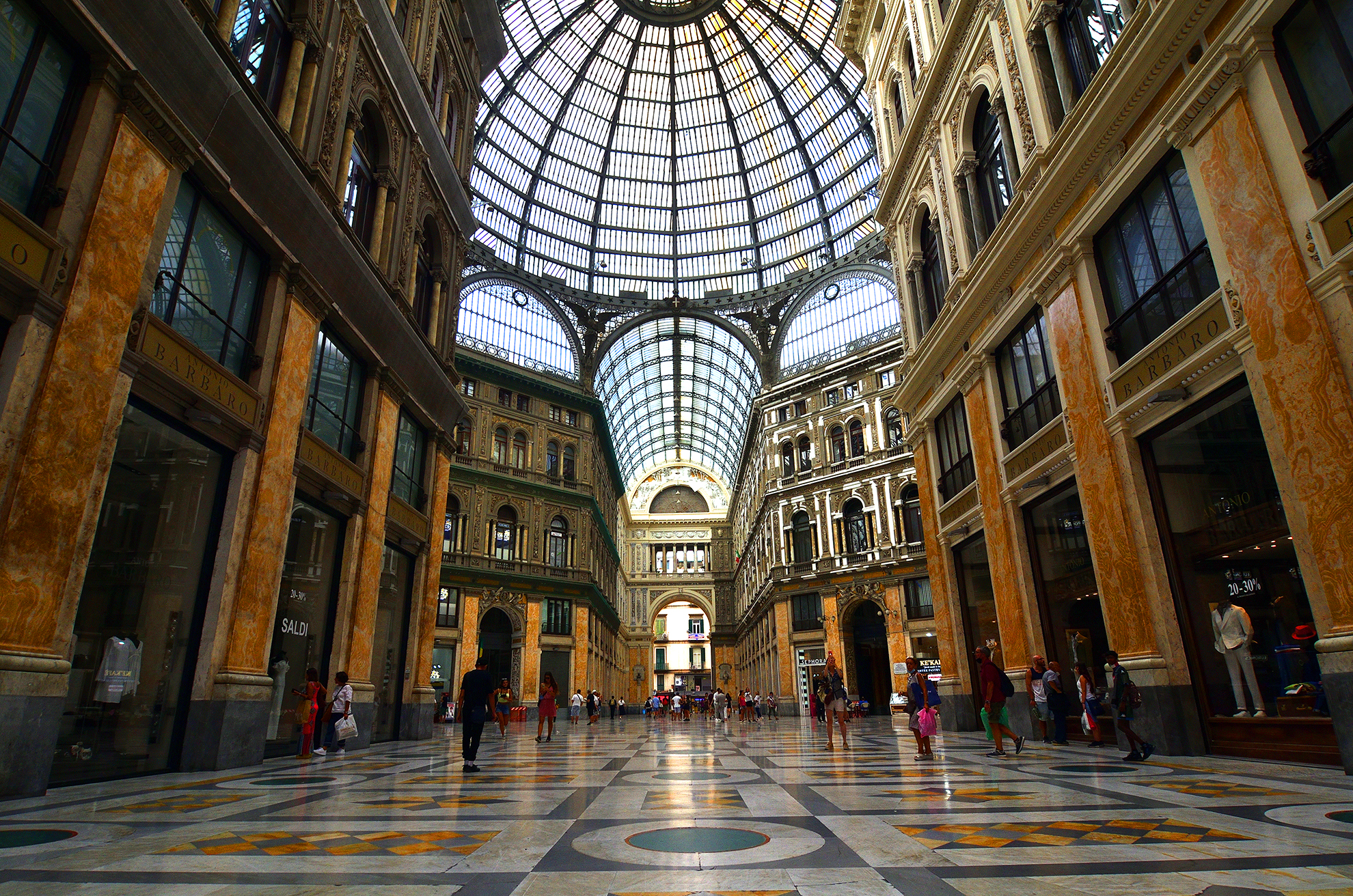 Napoli Galleria Umberto I...