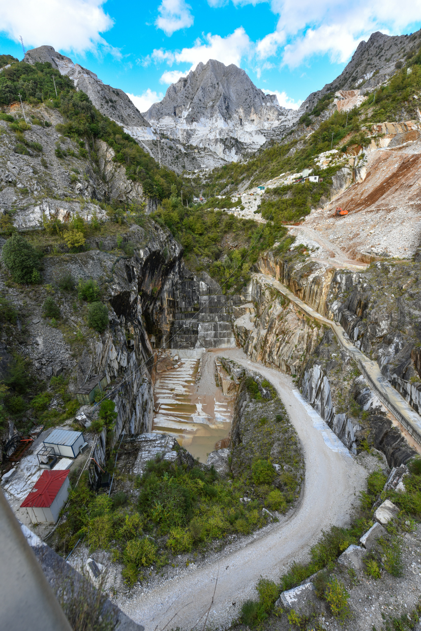 The Carrara quarries- The bridges of Vara...