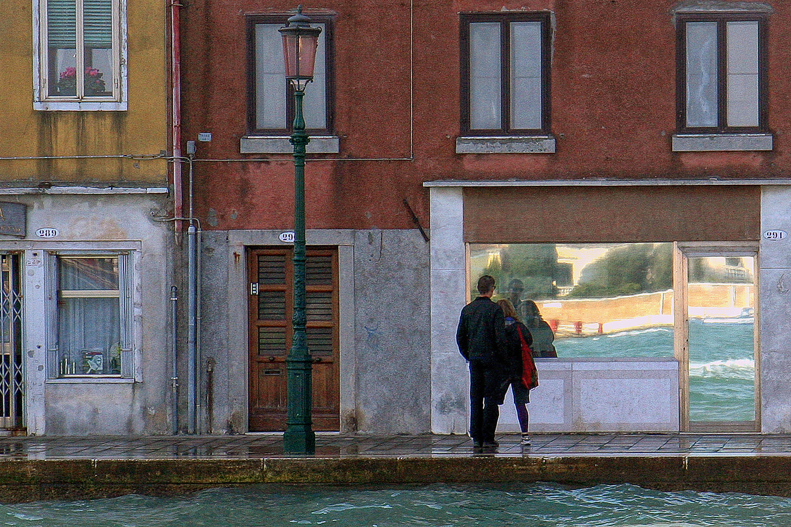 Venezia, un uomo ed una donna...