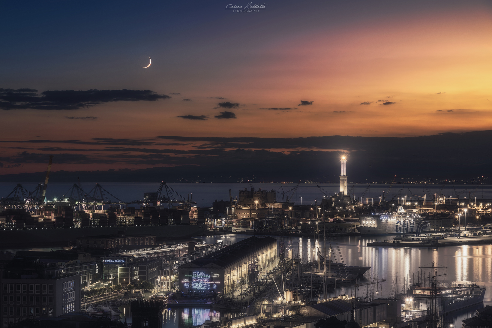 Moon sunset at blue hour - Ancient port of Genoa...