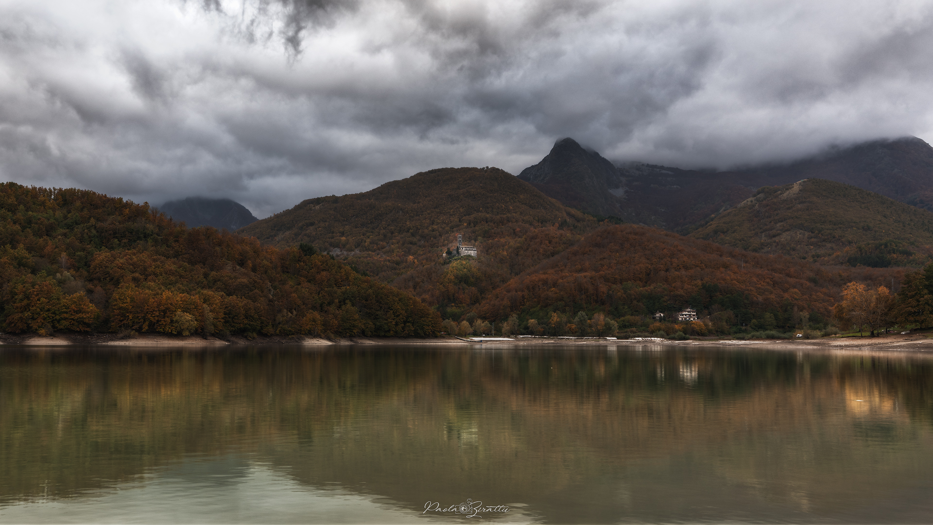 Lake Gramolazzo...