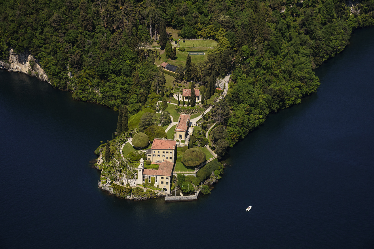 Passaggio sopra al lago di Como...